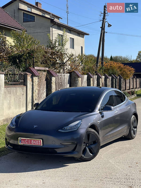 Седан Tesla Model 3 2020 в Львове фото Седан Tesla Model 3 2020 в Львове