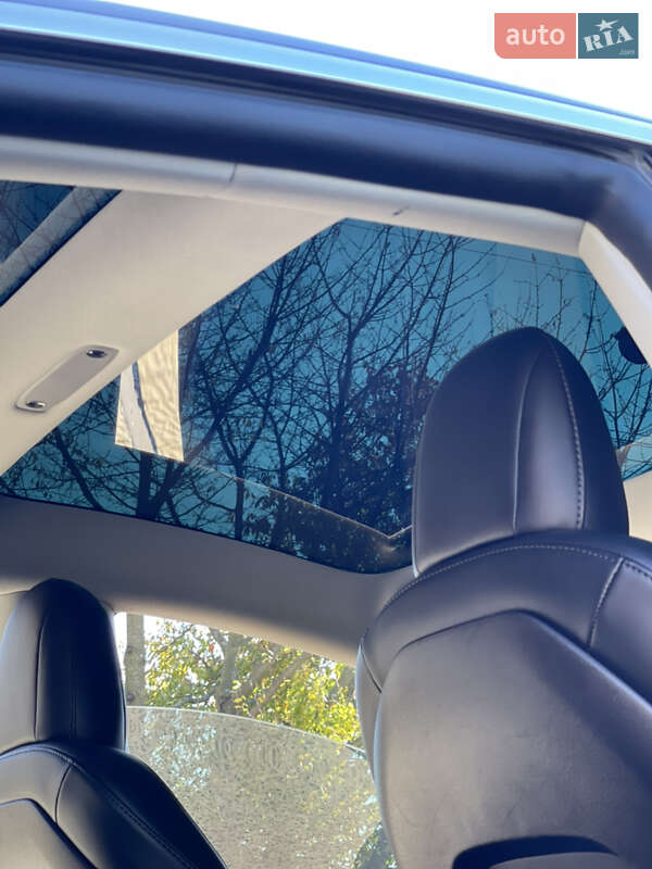 Седан Tesla Model 3 2020 в Львове фото 41 Седан Tesla Model 3 2020 в Львове