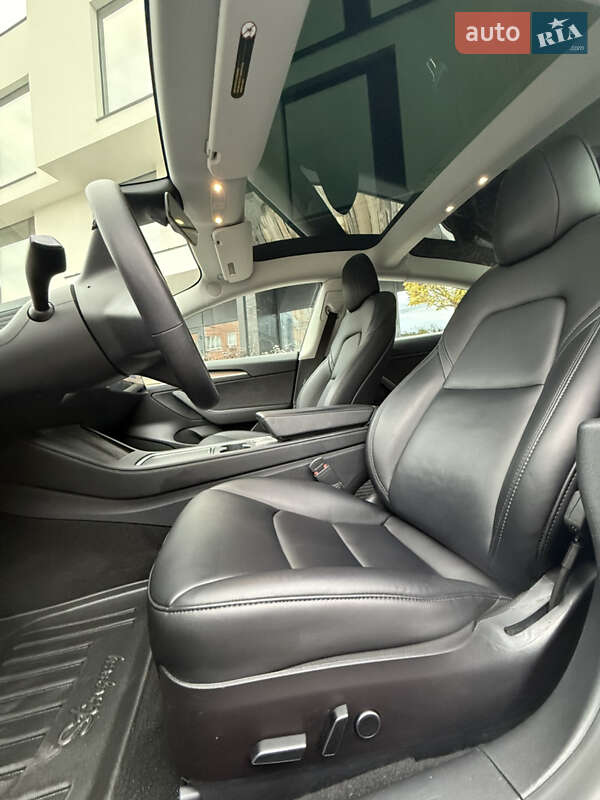 Седан Tesla Model 3 2021 в Ужгороде фото 24 Седан Tesla Model 3 2021 в Ужгороде