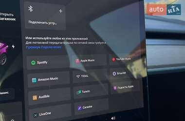 Седан Tesla Model 3 2020 в 