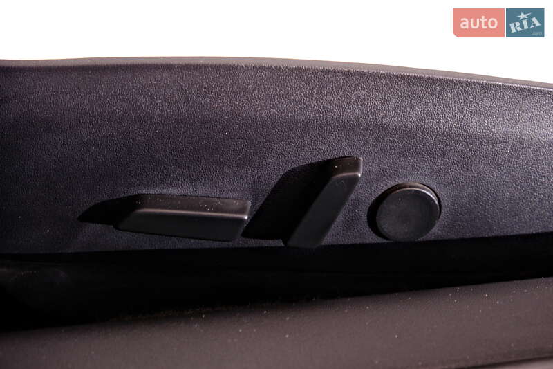 Седан Tesla Model 3 2019 в Одессе фото 25 Седан Tesla Model 3 2019 в Одессе