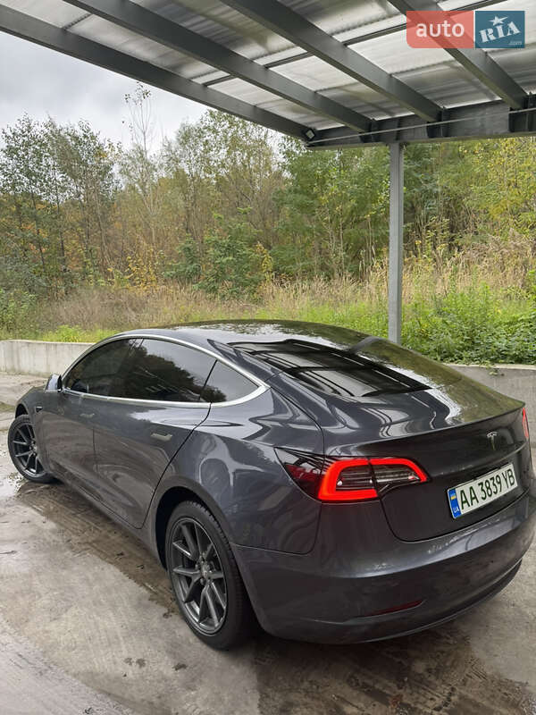 Седан Tesla Model 3 2019 в Киеве фото 8 Седан Tesla Model 3 2019 в Киеве