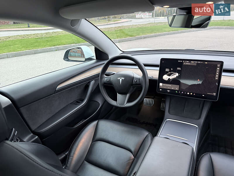 Седан Tesla Model 3 2021 в Киеве фото 24 Седан Tesla Model 3 2021 в Киеве