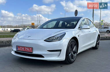 Седан Tesla Model 3 2018 в Києві