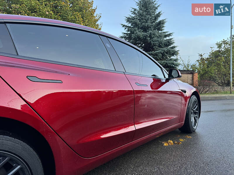 Седан Tesla Model 3 2024 в Киеве фото 4 Седан Tesla Model 3 2024 в Киеве