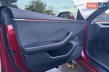 Седан Tesla Model 3 2024 в Киеве