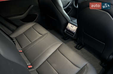 Седан Tesla Model 3 2024 в Киеве