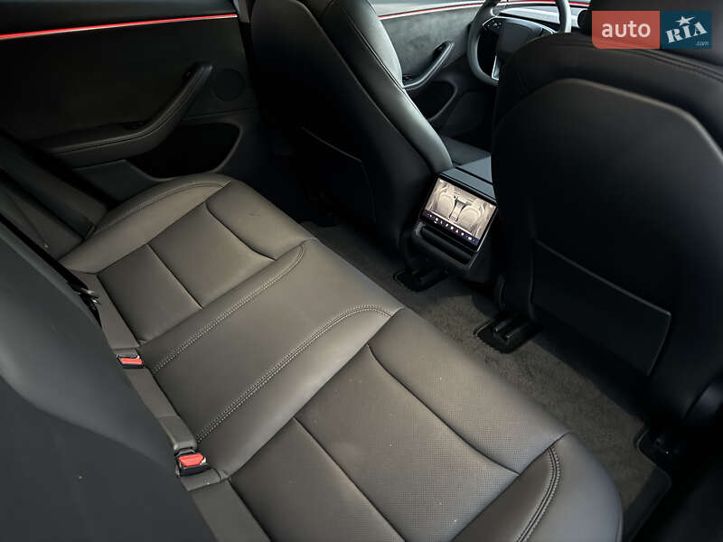 Седан Tesla Model 3 2024 в Киеве фото 32 Седан Tesla Model 3 2024 в Киеве