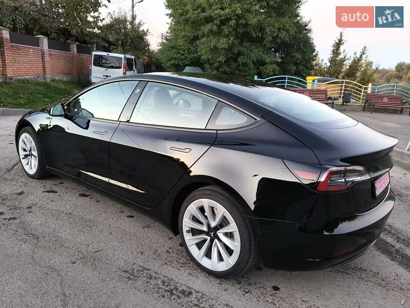 Седан Tesla Model 3 2021 в Луцьку