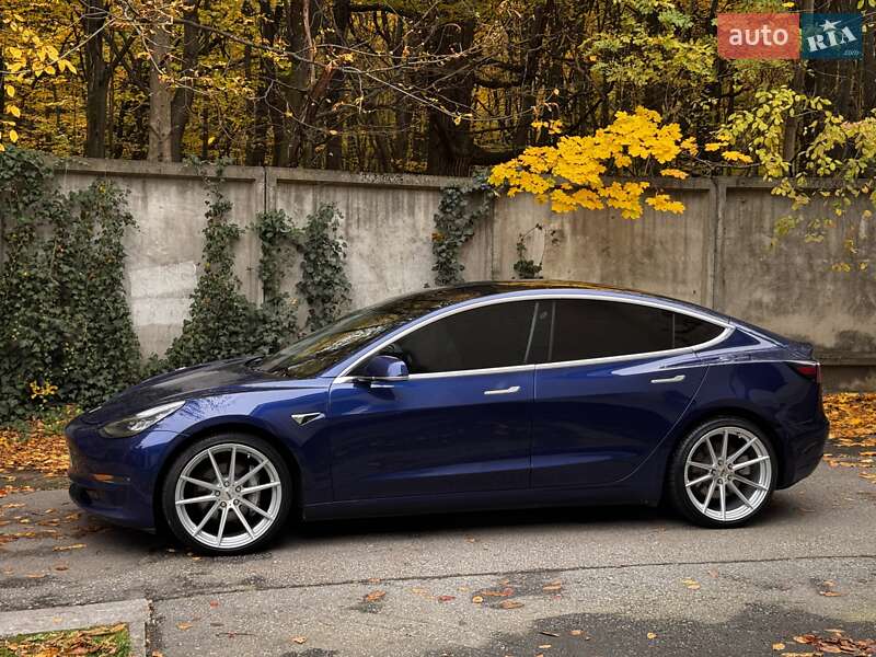 Седан Tesla Model 3 2018 в Киеве фото 2 Седан Tesla Model 3 2018 в Киеве