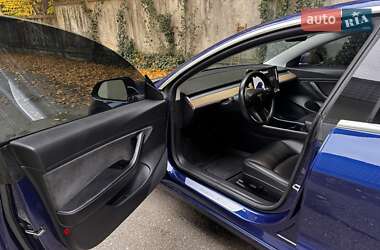 Седан Tesla Model 3 2018 в 