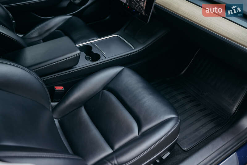 Седан Tesla Model 3 2020 в Києві фото 23 Седан Tesla Model 3 2020 в Києві