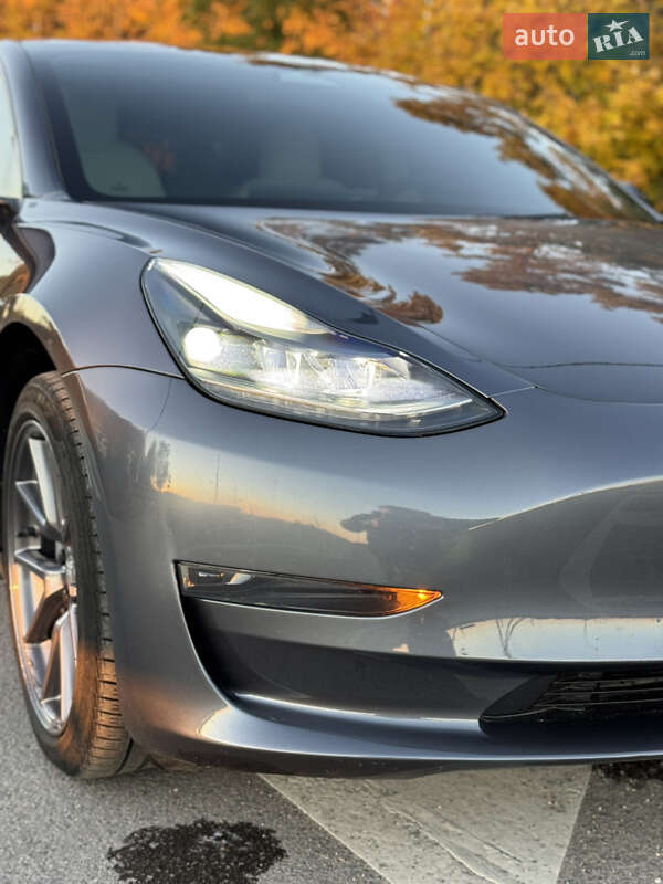 Седан Tesla Model 3 2023 в Луцке фото 13 Седан Tesla Model 3 2023 в Луцке