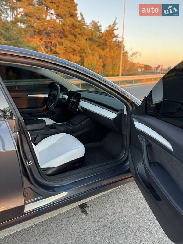 Седан Tesla Model 3 2023 в Луцке фото 31 Седан Tesla Model 3 2023 в Луцке