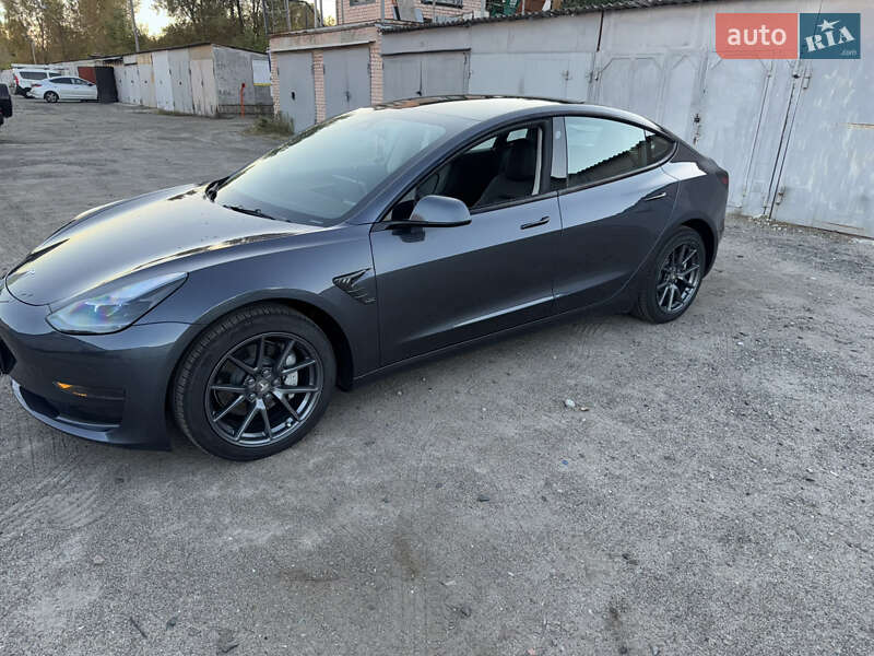 Седан Tesla Model 3 2023 в Киеве фото 9 Седан Tesla Model 3 2023 в Киеве