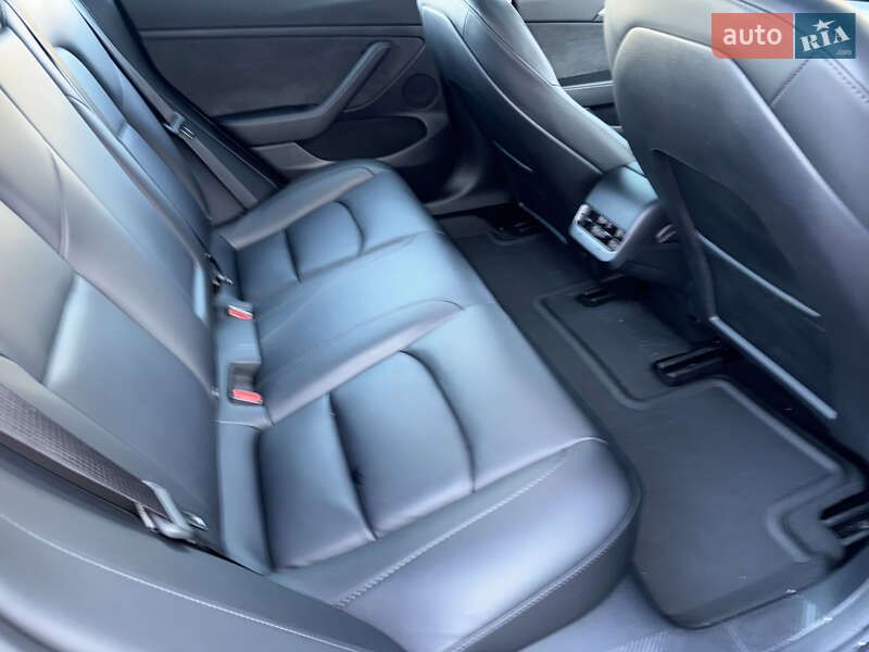 Седан Tesla Model 3 2023 в Киеве фото 30 Седан Tesla Model 3 2023 в Киеве