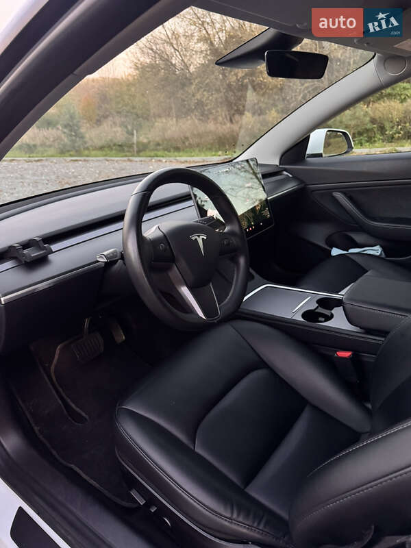 Седан Tesla Model 3 2020 в Львове фото 10 Седан Tesla Model 3 2020 в Львове