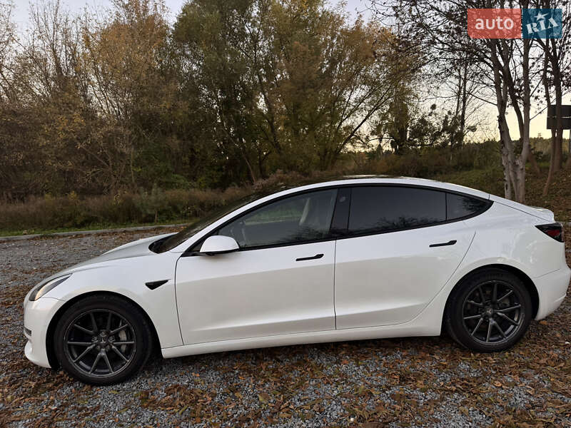 Седан Tesla Model 3 2020 в Львове фото 4 Седан Tesla Model 3 2020 в Львове