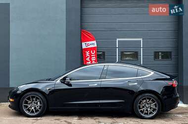 Седан Tesla Model 3 2018 в 