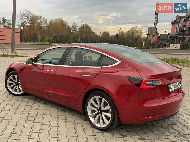 Седан Tesla Model 3 2018 в Дрогобыче фото 31 Седан Tesla Model 3 2018 в Дрогобыче