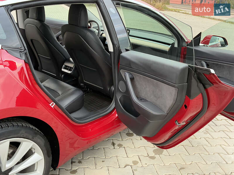 Седан Tesla Model 3 2018 в Дрогобыче фото 46 Седан Tesla Model 3 2018 в Дрогобыче