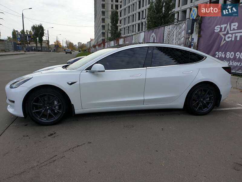 Седан Tesla Model 3 2018 в Киеве фото 7 Седан Tesla Model 3 2018 в Киеве