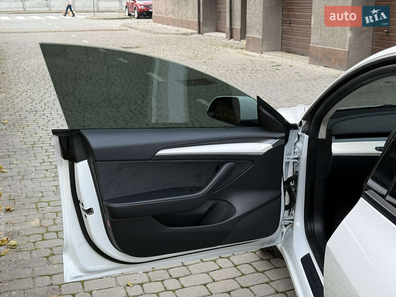 Седан Tesla Model 3 2023 в Івано-Франківську фото 22 Седан Tesla Model 3 2023 в Івано-Франківську