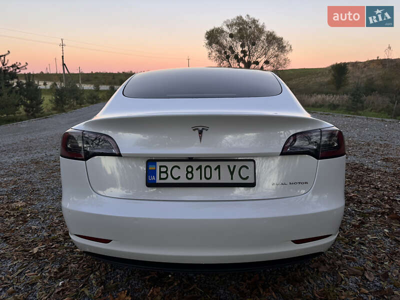 Седан Tesla Model 3 2020 в Львове фото 23 Седан Tesla Model 3 2020 в Львове