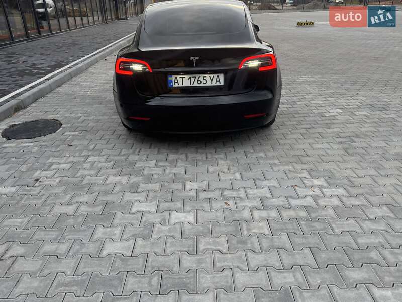 Седан Tesla Model 3 2021 в Калуші фото 12 Седан Tesla Model 3 2021 в Калуші