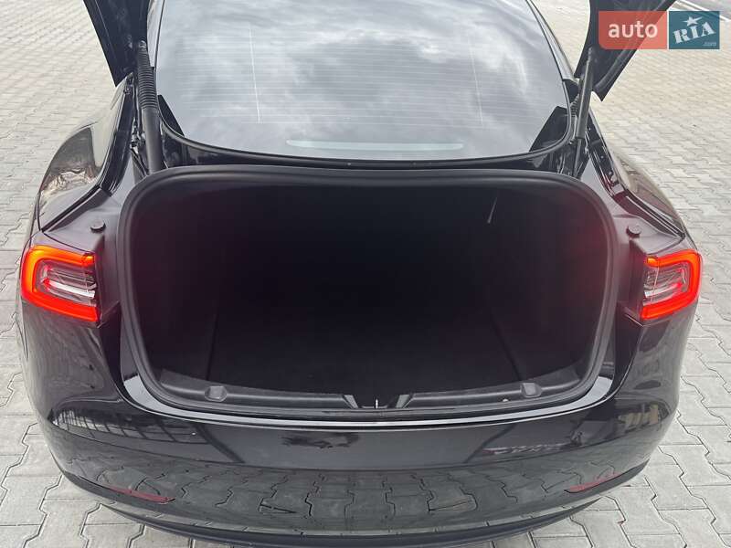 Седан Tesla Model 3 2021 в Калуші фото 15 Седан Tesla Model 3 2021 в Калуші