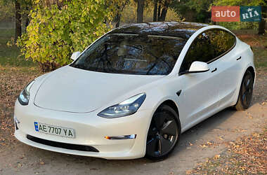 Седан Tesla Model 3 2021 в Днепре