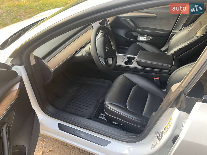 Седан Tesla Model 3 2021 в Дніпрі фото 9 Седан Tesla Model 3 2021 в Дніпрі