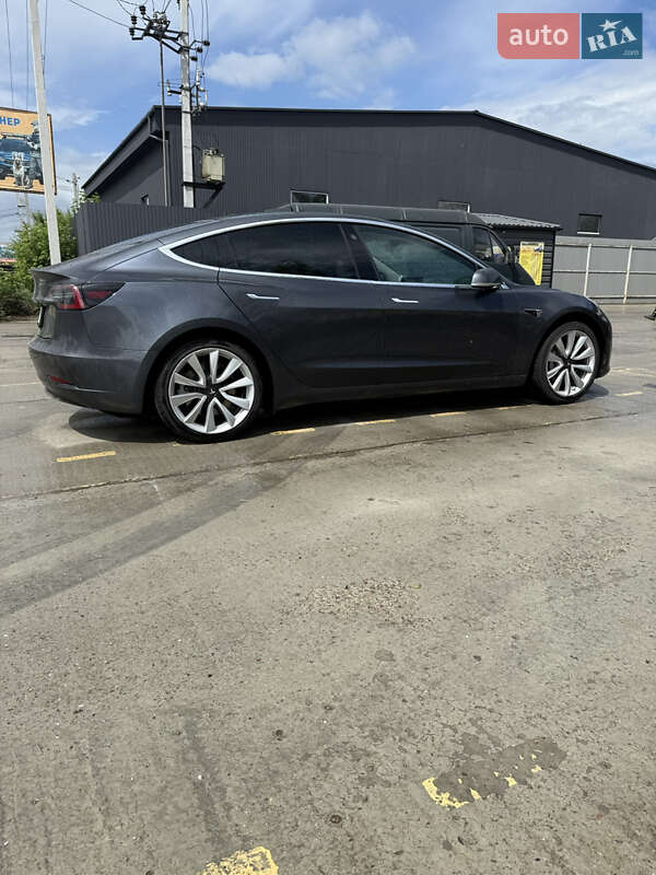 Седан Tesla Model 3 2019 в Киеве фото 3 Седан Tesla Model 3 2019 в Киеве