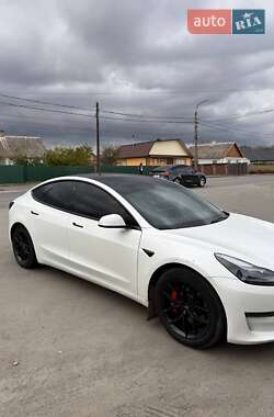 Седан Tesla Model 3 2021 в Звягелі