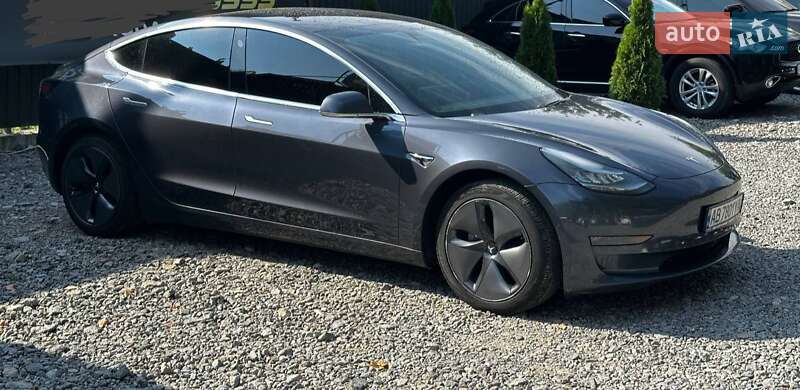 Седан Tesla Model 3 2019 в Вінниці
