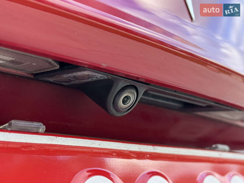 Седан Tesla Model 3 2019 в Луцьку