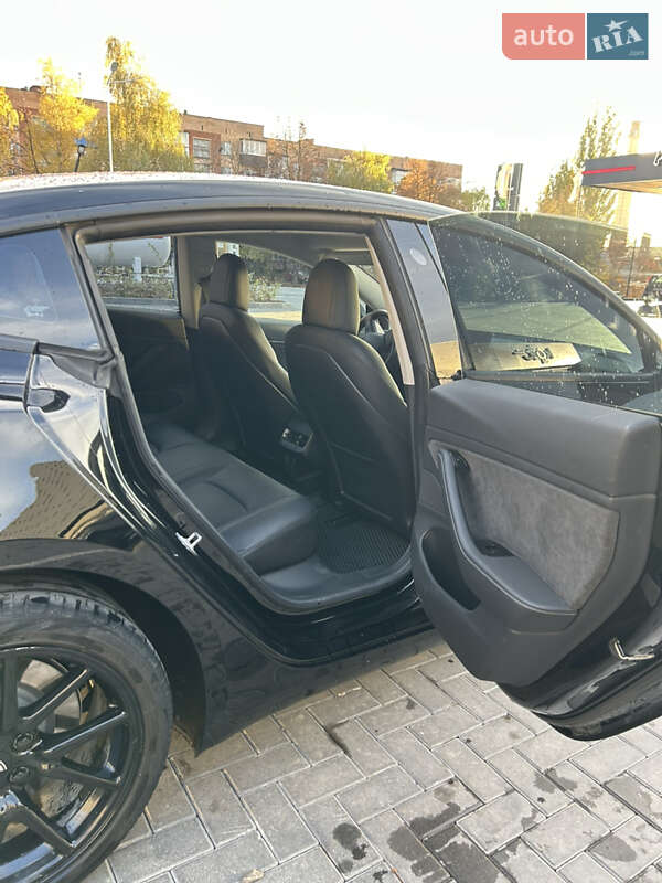 Седан Tesla Model 3 2018 в Кам'янець-Подільському фото 6 Седан Tesla Model 3 2018 в Кам'янець-Подільському