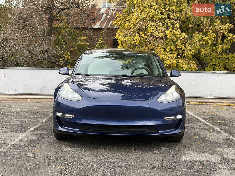 Седан Tesla Model 3 2020 в Полтаві фото Седан Tesla Model 3 2020 в Полтаві