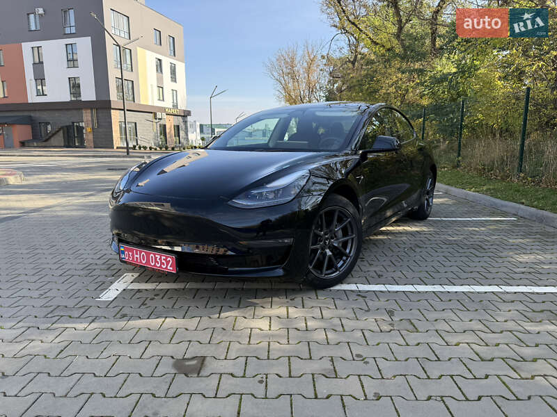 Седан Tesla Model 3 2022 в Луцьку фото 5 Седан Tesla Model 3 2022 в Луцьку
