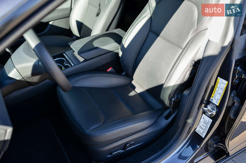 Седан Tesla Model 3 2024 в Ковелі фото 24 Седан Tesla Model 3 2024 в Ковелі