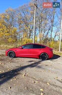 Седан Tesla Model 3 2022 в Стрые