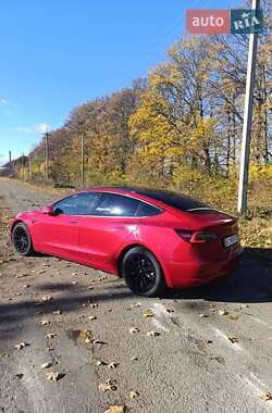Седан Tesla Model 3 2022 в Стрые