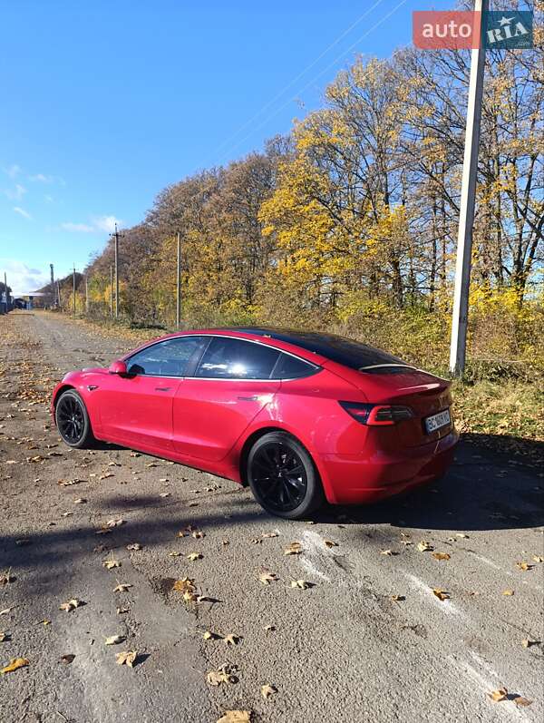 Седан Tesla Model 3 2022 в Стрые фото 11 Седан Tesla Model 3 2022 в Стрые