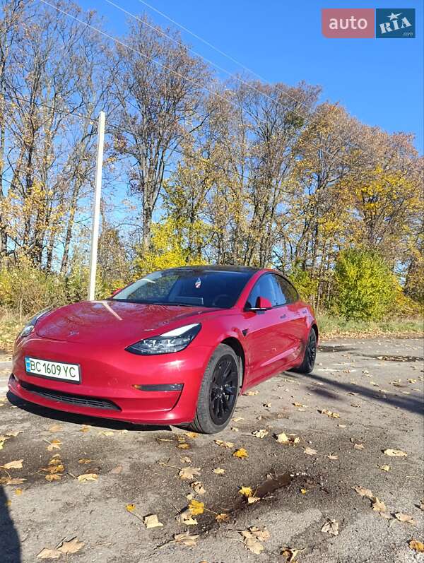 Седан Tesla Model 3 2022 в Стрые фото 20 Седан Tesla Model 3 2022 в Стрые