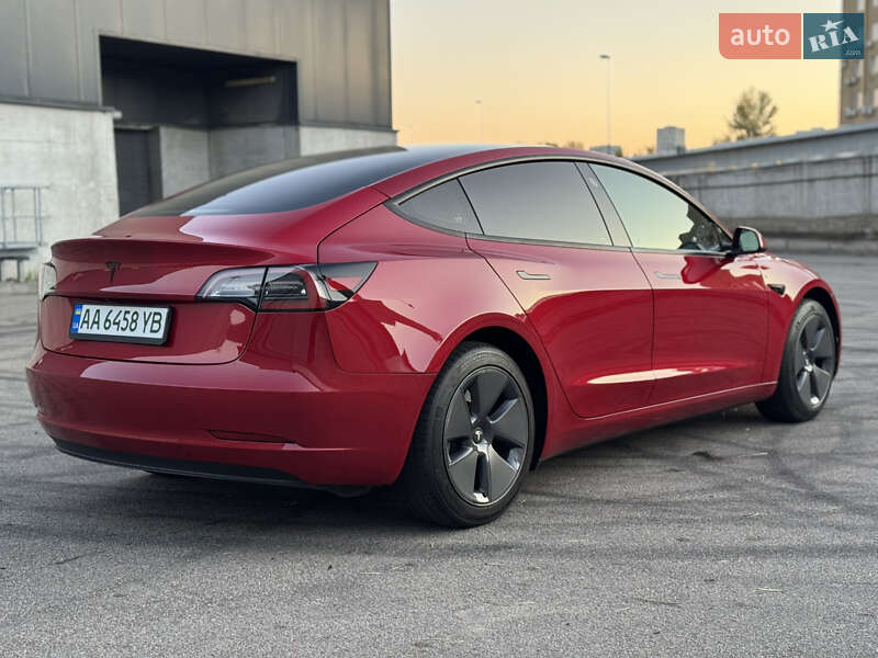 Седан Tesla Model 3 2023 в Киеве фото 5 Седан Tesla Model 3 2023 в Киеве