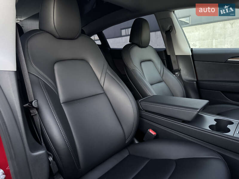 Седан Tesla Model 3 2023 в Киеве фото 17 Седан Tesla Model 3 2023 в Киеве