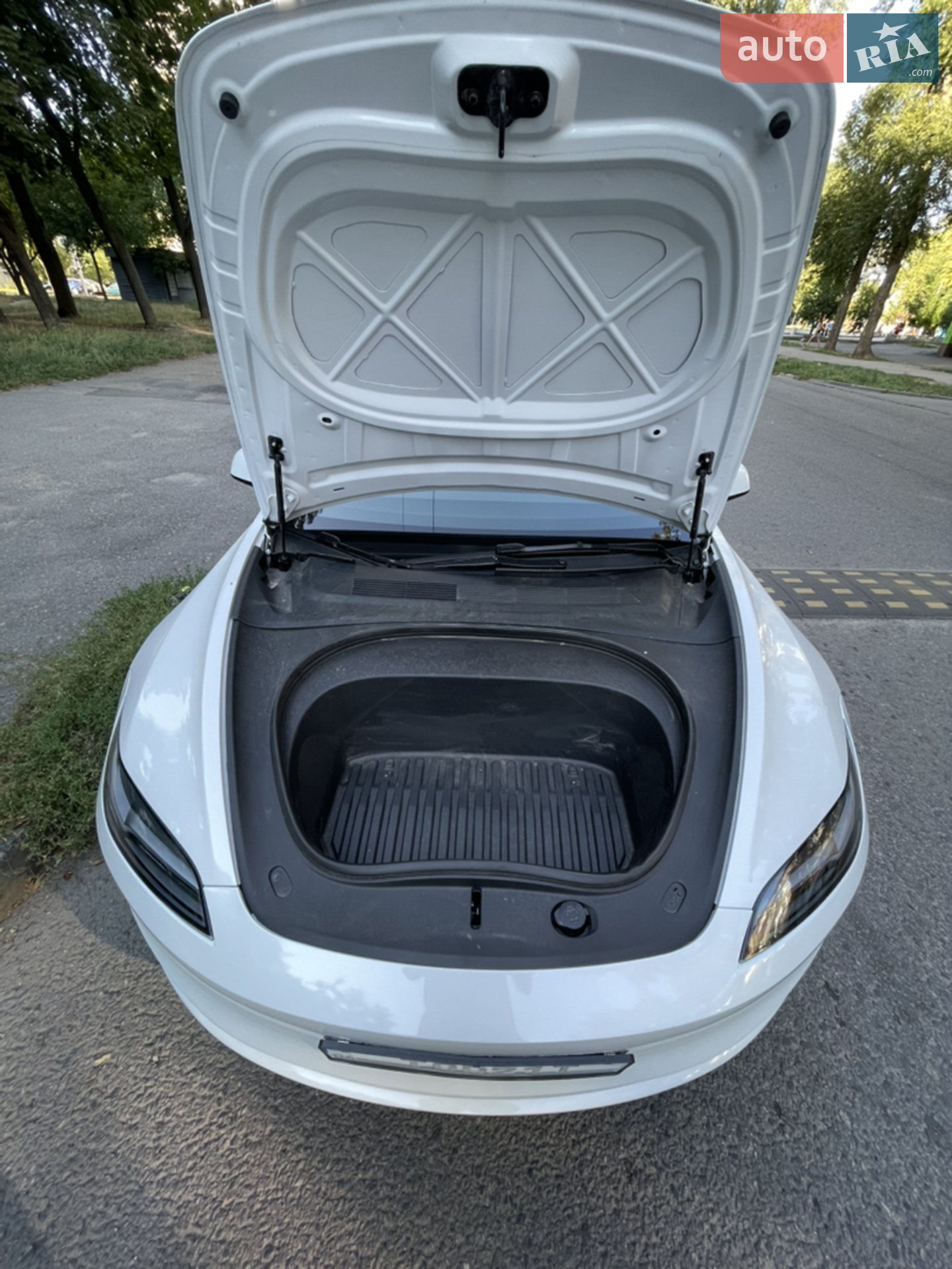 2024 Tesla Model 3 - мініатюра 14