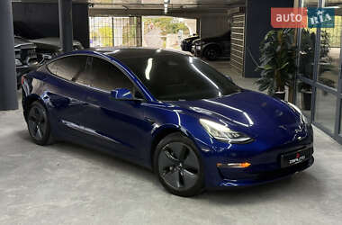 Седан Tesla Model 3 2018 в Одессе