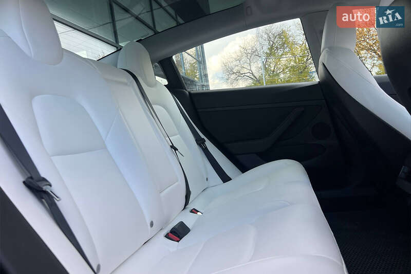 Седан Tesla Model 3 2023 в Ивано-Франковске фото 23 Седан Tesla Model 3 2023 в Ивано-Франковске
