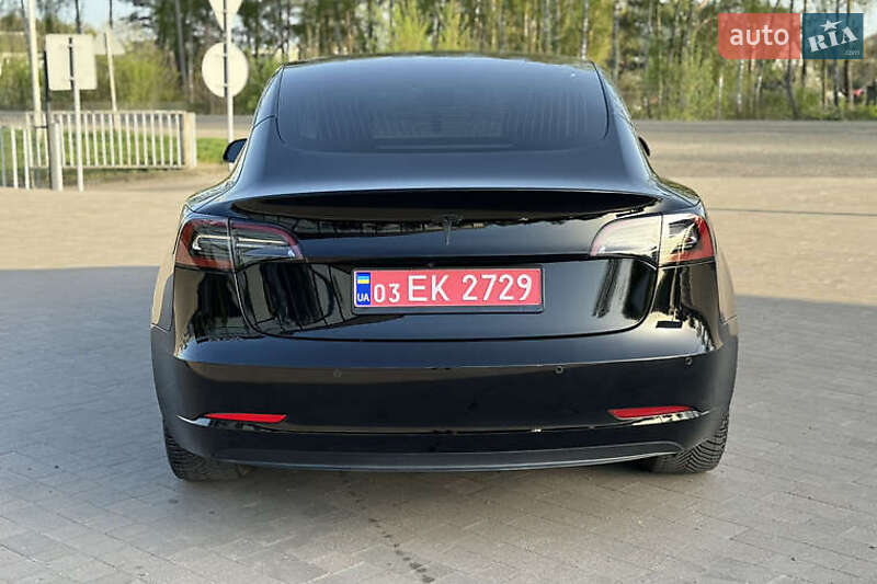 Седан Tesla Model 3 2019 в Києві